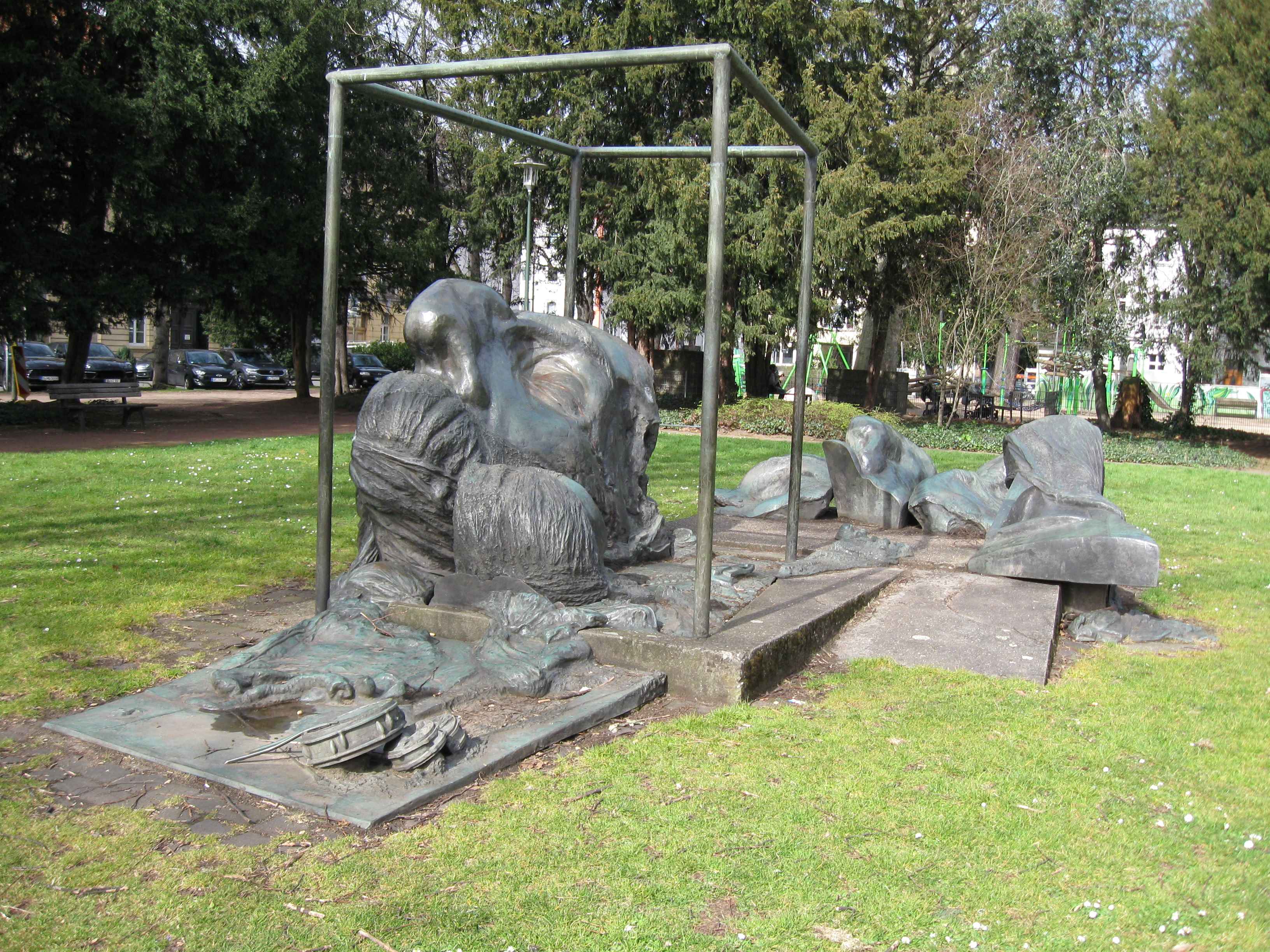 Riven Heine Monument total.jpg